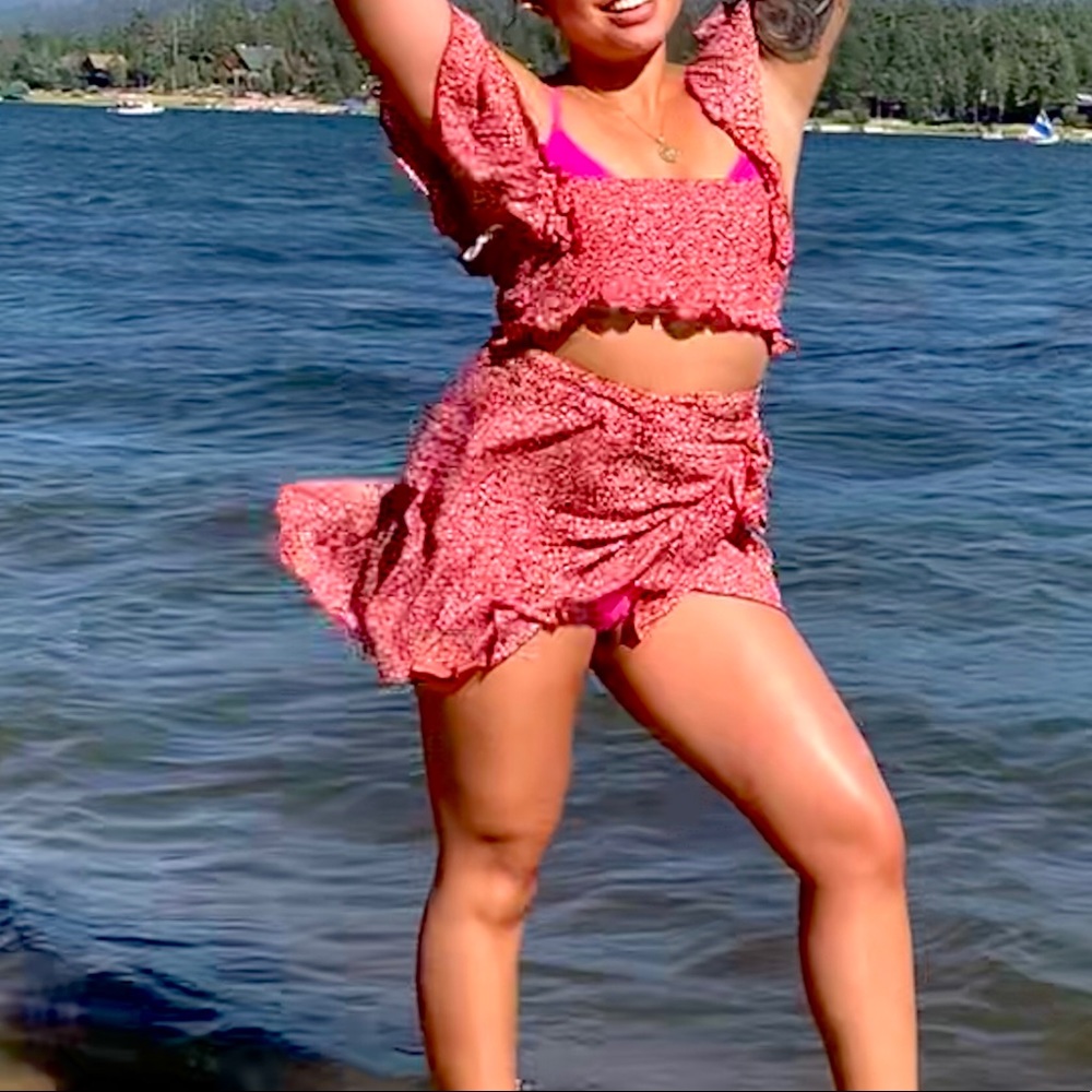 Matching crop too and skirt